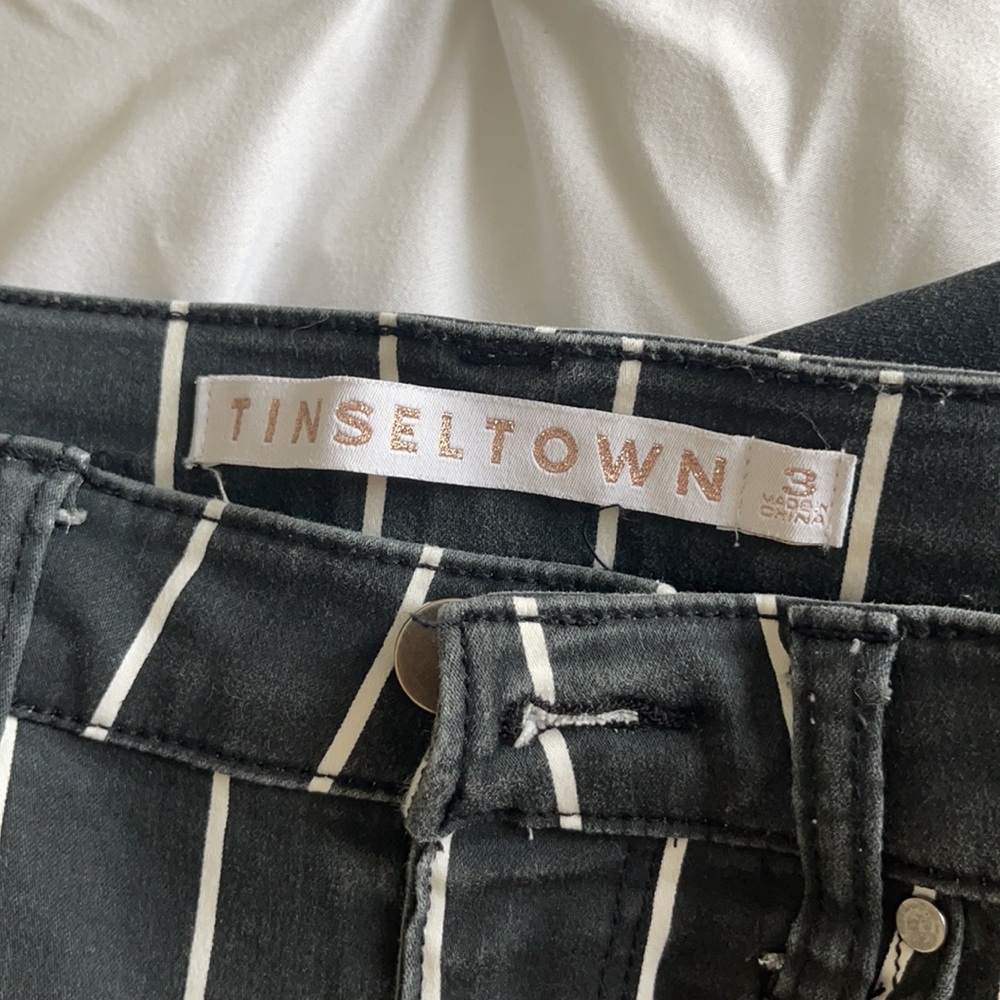 Mid Rise Striped Skinny Jeans - Picture 5 of 5